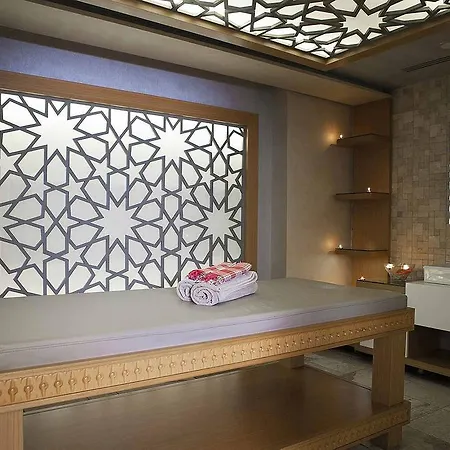 Baron & Hotel Istambul