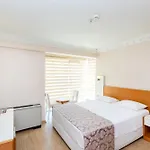 Hotel Baron & 4*