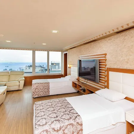 Hotel Baron & 4*