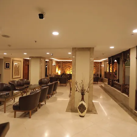 Hotel Baron & 4*